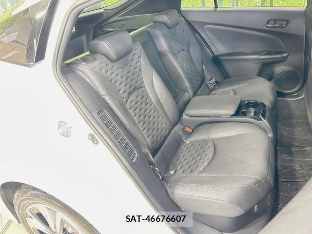 Toyota PRIUS PHV 2017-11 8101412-8