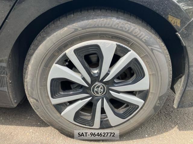 Toyota PRIUS PHV 2017-03 8101415-9