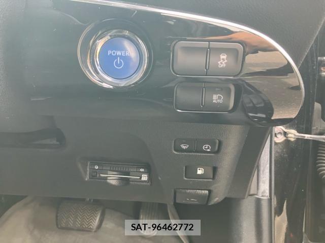 Toyota PRIUS PHV 2017-03 8101415-15