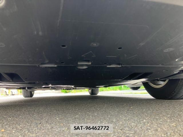 Toyota PRIUS PHV 2017-03 8101415-2