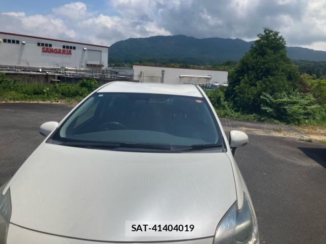 Toyota PRIUS PHV 2014-01 8101418-9