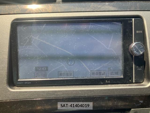 Toyota PRIUS PHV 2014-01 8101418-22