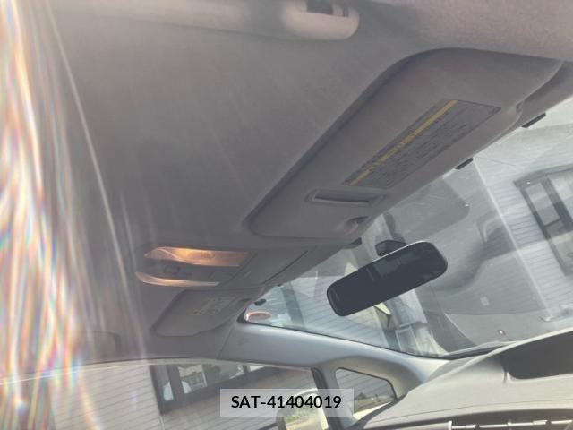 Toyota PRIUS PHV 2014-01 8101418-23
