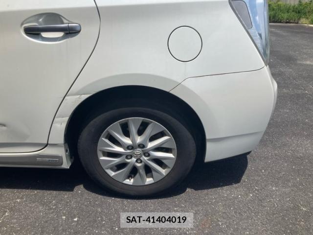 Toyota PRIUS PHV 2014-01 8101418-6