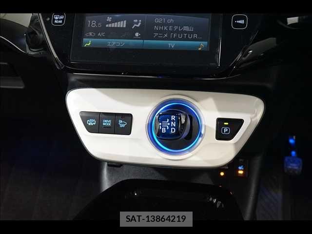 Toyota PRIUS PHV 2017-06 8101414-11