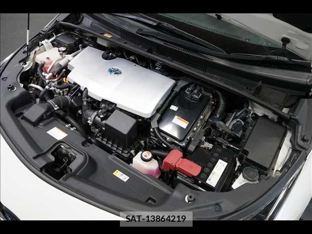 Toyota PRIUS PHV 2017-06 8101414-19