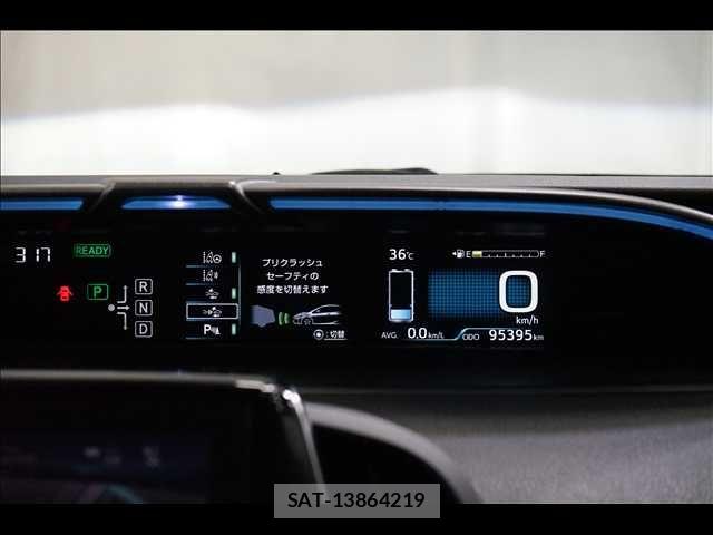Toyota PRIUS PHV 2017-06 8101414-4