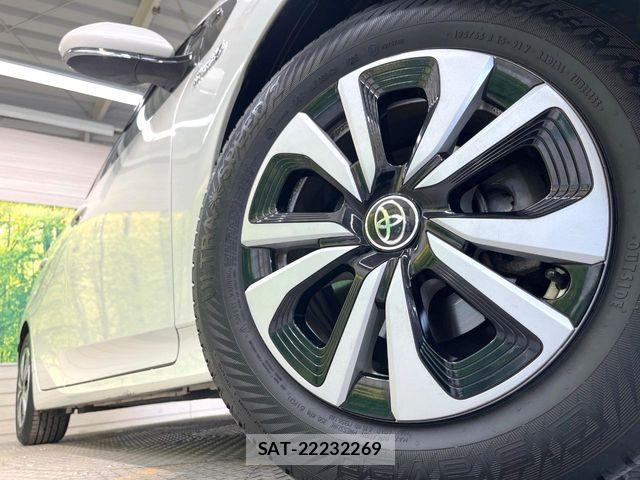 Toyota PRIUS PHV 2018-05 8101413-11