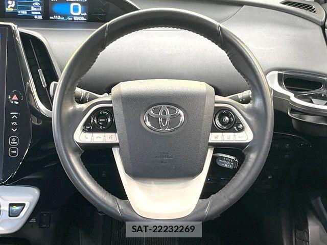 Toyota PRIUS PHV 2018-05 8101413-12
