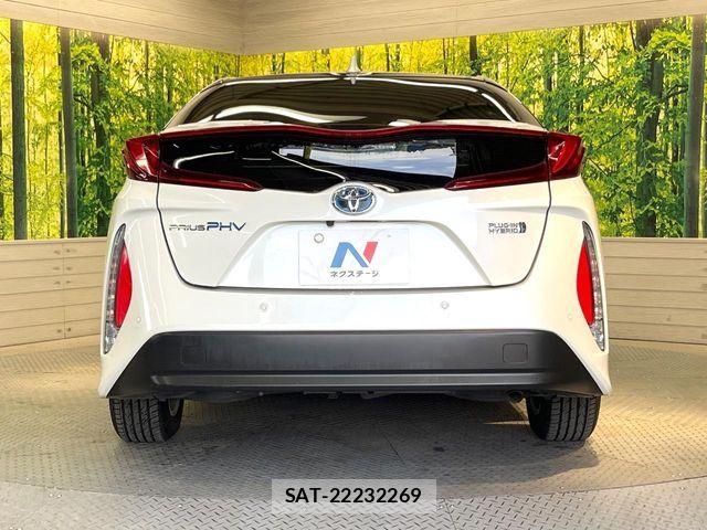 Toyota PRIUS PHV 2018-05 8101413-14
