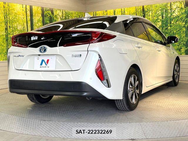 Toyota PRIUS PHV 2018-05 8101413-16
