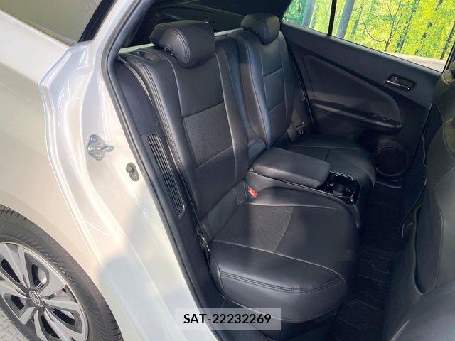 Toyota PRIUS PHV 2018-05 8101413-8