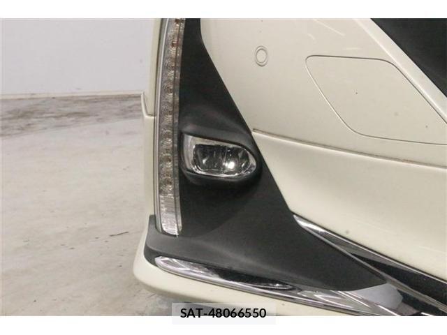 Toyota PRIUS PHV 2019-06 8101410-12