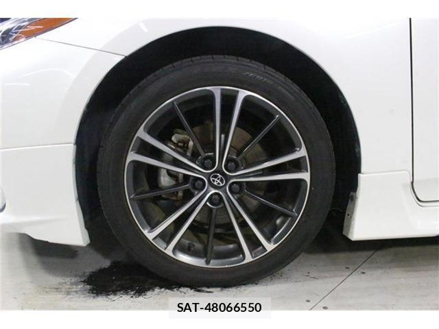 Toyota PRIUS PHV 2019-06 8101410-23