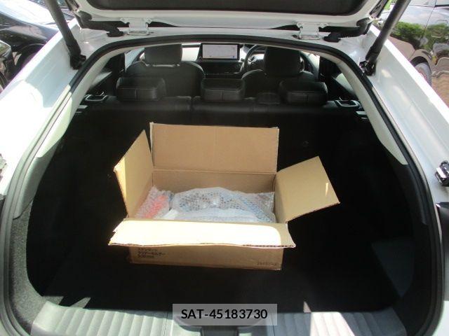 Toyota PRIUS PHV 2023-06 8101408-10