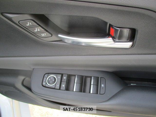 Toyota PRIUS PHV 2023-06 8101408-17