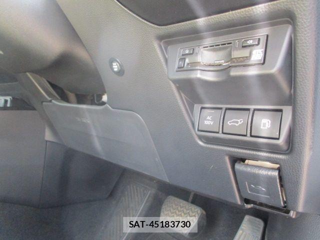 Toyota PRIUS PHV 2023-06 8101408-18