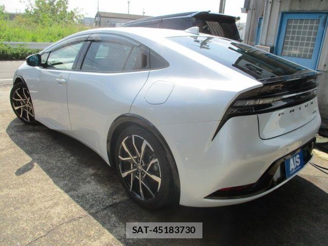 Toyota PRIUS PHV 2023-06 8101408-2