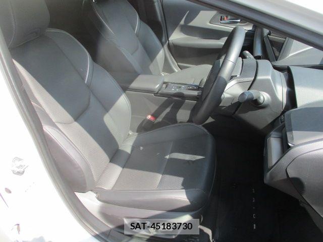 Toyota PRIUS PHV 2023-06 8101408-7