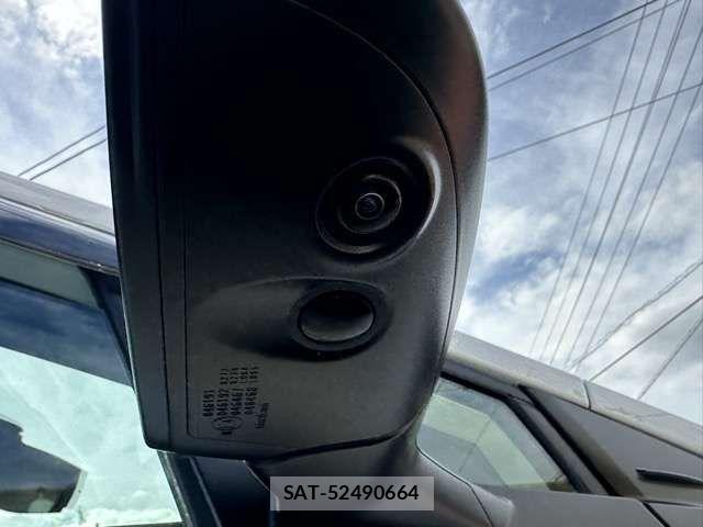 Toyota PRIUS PHV 2023-10 8101407-15