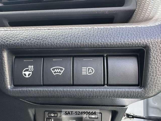 Toyota PRIUS PHV 2023-10 8101407-18