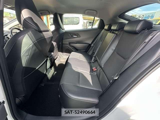 Toyota PRIUS PHV 2023-10 8101407-5