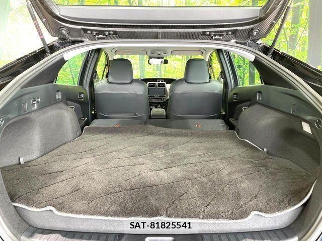 Toyota PRIUS PHV 2021-01 8131993-9