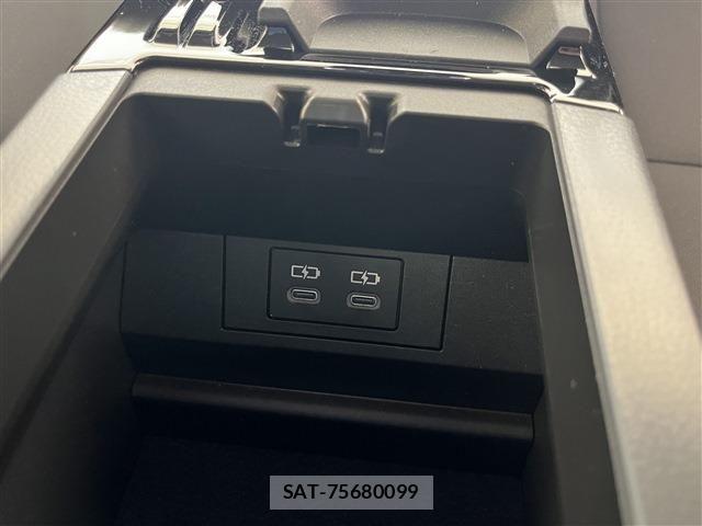 Toyota PRIUS PHV 2025-10 8131991-11