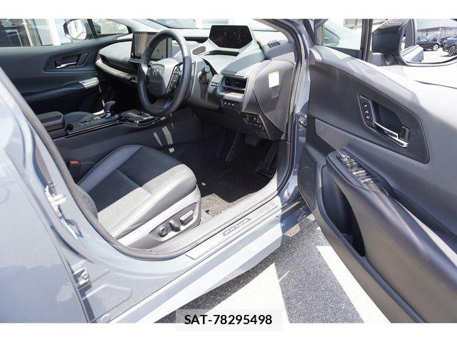 Toyota PRIUS PHV 2023-08 8131992-11