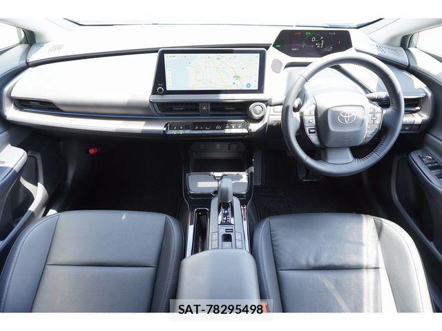 Toyota PRIUS PHV 2023-08 8131992-16