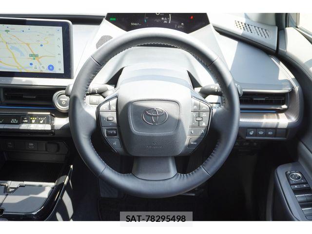 Toyota PRIUS PHV 2023-08 8131992-17