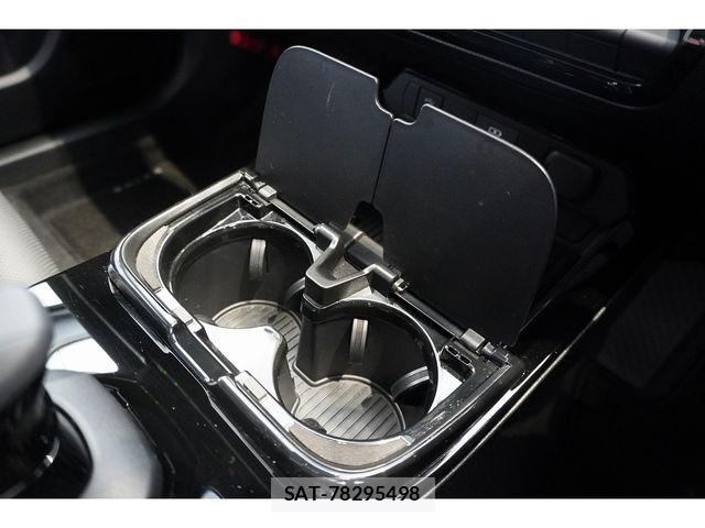 Toyota PRIUS PHV 2023-08 8131992-25