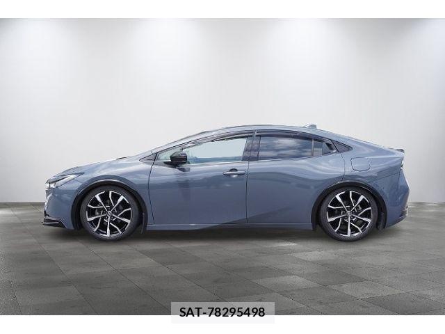 Toyota PRIUS PHV 2023-08 8131992-4