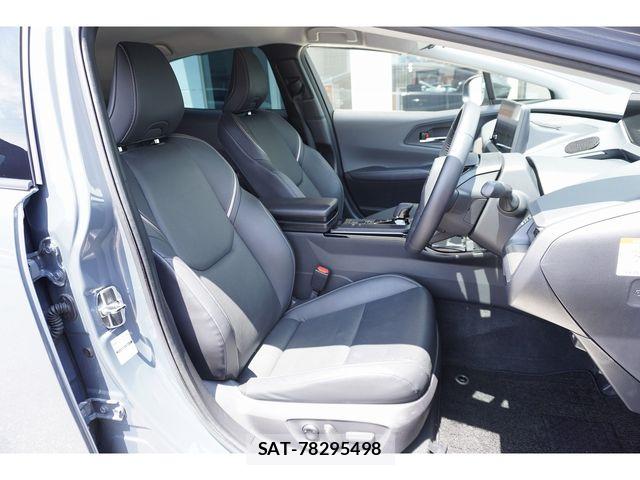 Toyota PRIUS PHV 2023-08 8131992-8