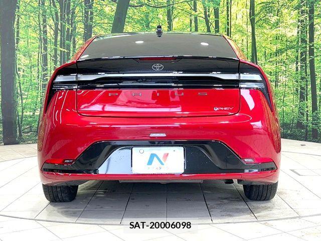 Toyota PRIUS PHV 2023-08 8146479-15
