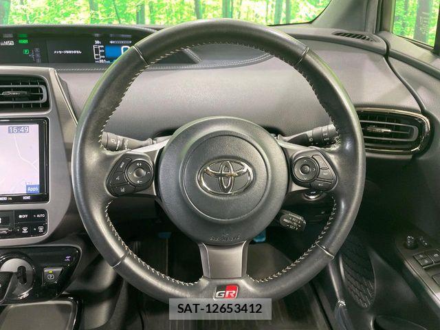 Toyota PRIUS PHV 2019-10 8146480-10