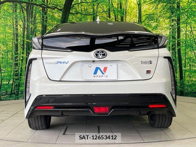 Toyota PRIUS PHV 2019-10 8146480-14