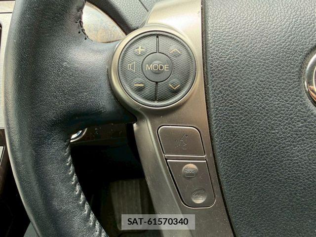 Toyota PRIUS PHV 2014-06 8159059-21