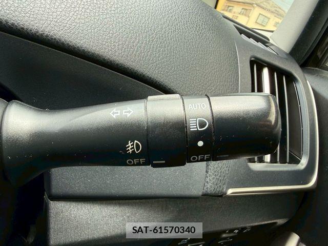 Toyota PRIUS PHV 2014-06 8159059-24