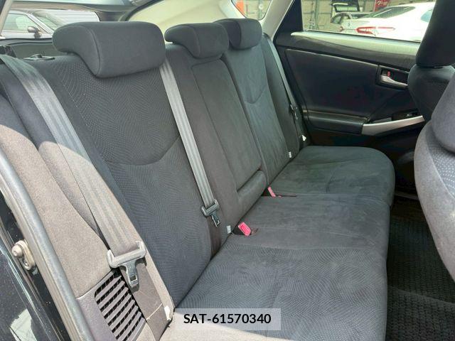 Toyota PRIUS PHV 2014-06 8159059-7