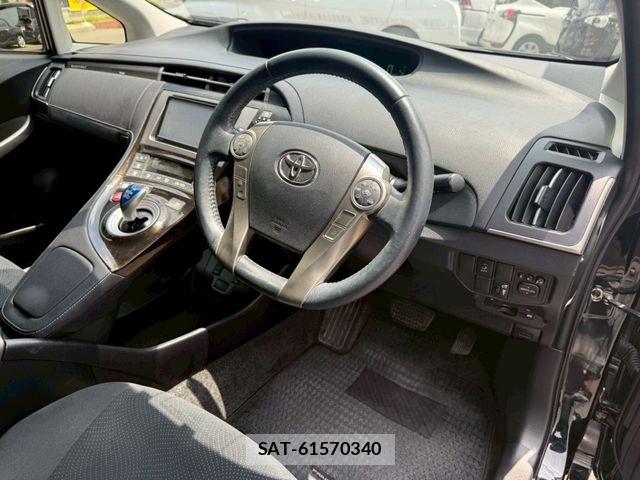 Toyota PRIUS PHV 2014-06 8159059-8
