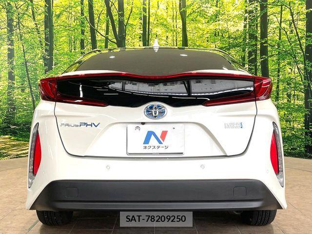 Toyota PRIUS PHV 2018-07 8209704-14