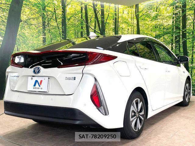 Toyota PRIUS PHV 2018-07 8209704-16