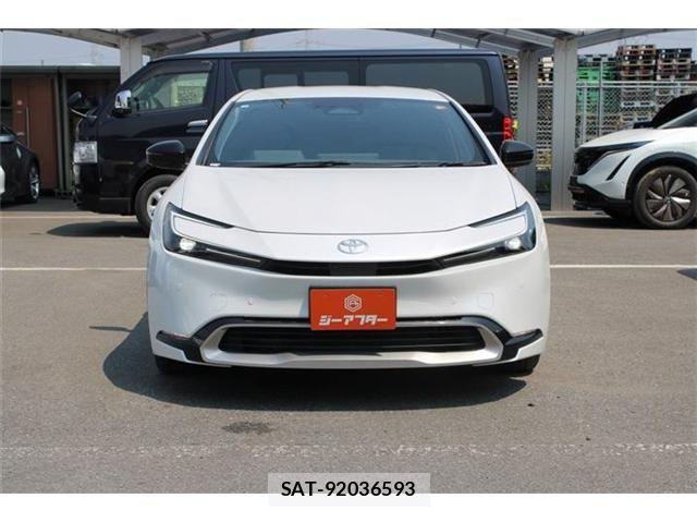 Toyota PRIUS PHV 2023-07 8209702-13