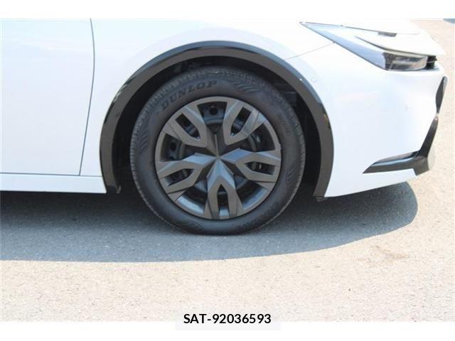 Toyota PRIUS PHV 2023-07 8209702-19