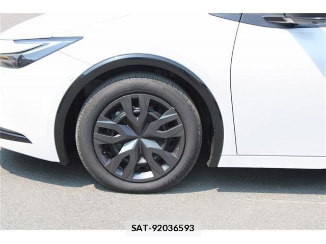 Toyota PRIUS PHV 2023-07 8209702-22
