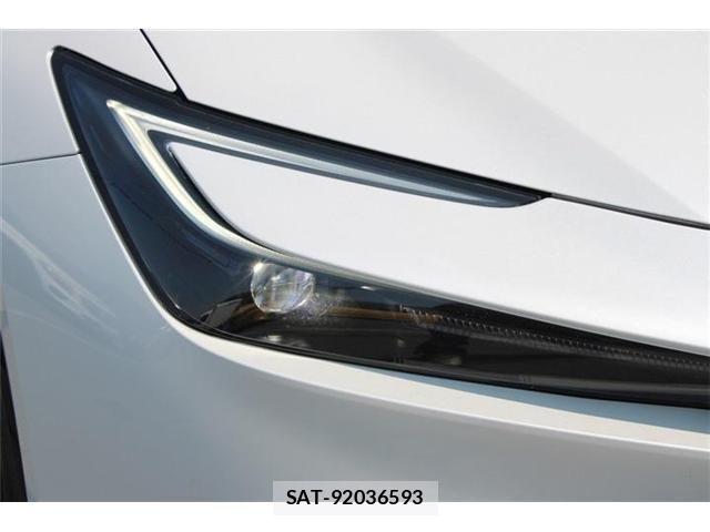 Toyota PRIUS PHV 2023-07 8209702-25