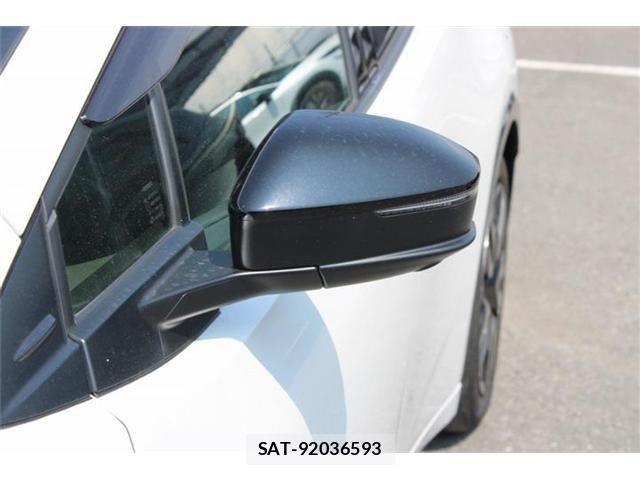 Toyota PRIUS PHV 2023-07 8209702-29