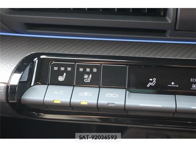 Toyota PRIUS PHV 2023-07 8209702-4