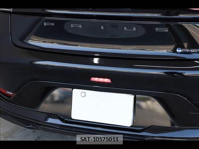 Toyota PRIUS PHV 2023-11 8209701-6